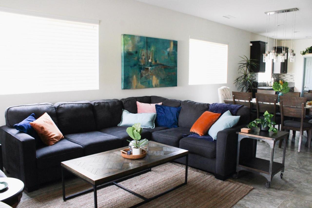 Entire Bungalow W/ Private Pool Near Palm Springs! Indio Exteriör bild